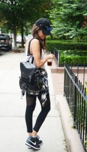 Peças de roupa e acessórios desportivos