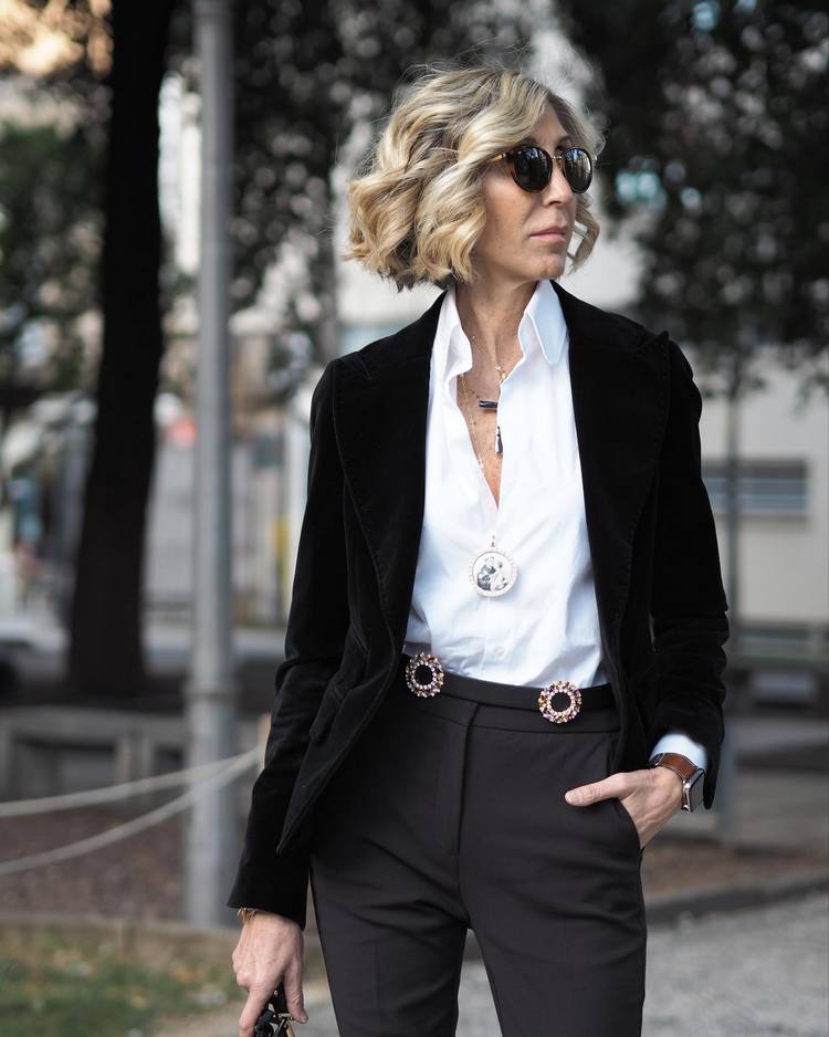 https://www.bemvestir.com/wp-content/uploads/2022/03/Blazer-Feminino-estilos-e-tipos-fisicosp.jpg