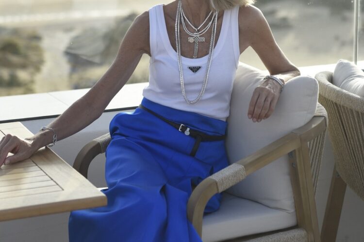 As saias que criam o efeito ventre liso!